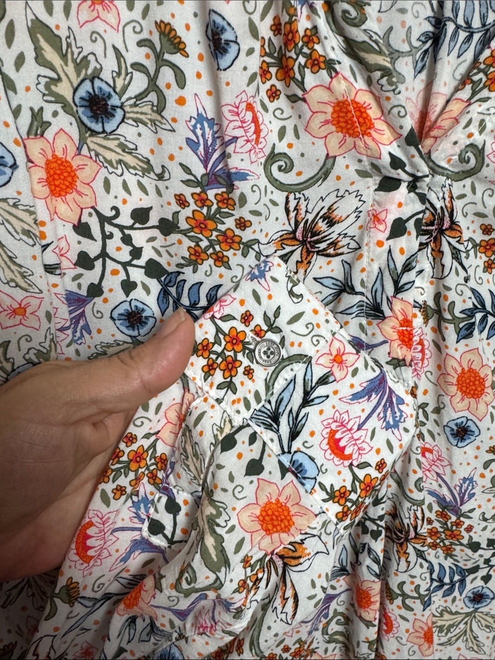 DKNY floral top the next size small - Picture 3 of 5
